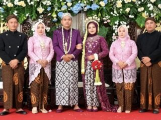 Pernikahan Rico dan Nia di Gedung Serbaguna Ngabeyan Kartosuro Berlangsung Lancar